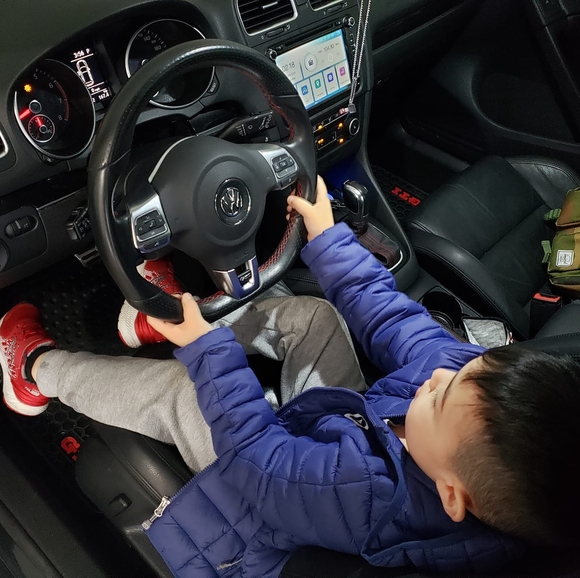 Meet your Posher, Joel - Picture 1 of 1